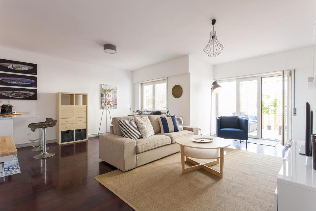 Joivy Superb 1-Bed Apt With Workspace And Terrace, Close To Avenida Da Liberdade Lisboa 外观 照片